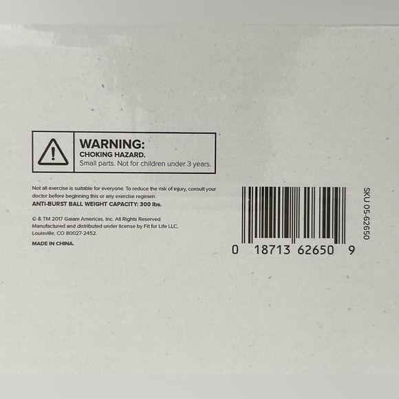 🔘Gaiam Stay & Play Ball, NWT/NIB, silver/gray color - Picture 5 of 11